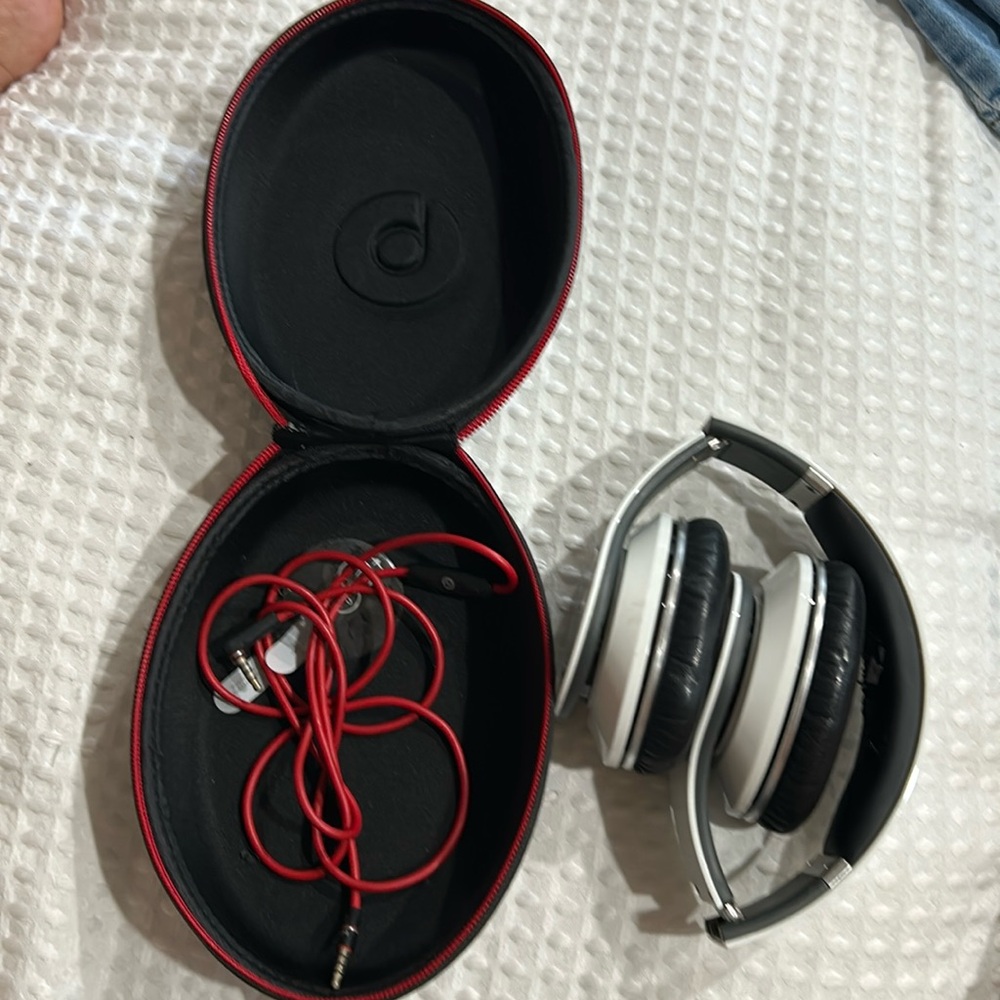 beats headphones used